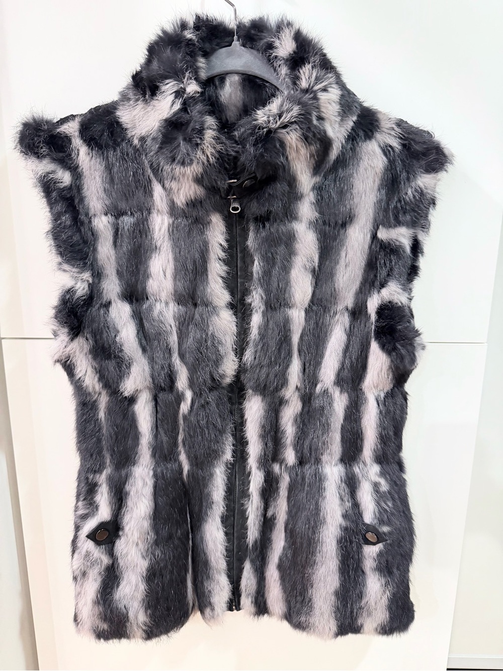 Genuine Rabbit Fur Black Gray Suede Trim Knit Back Zip Vest